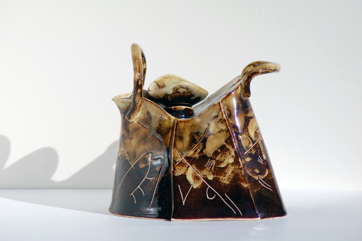 Teiera con graffiti - porcelain, 2006