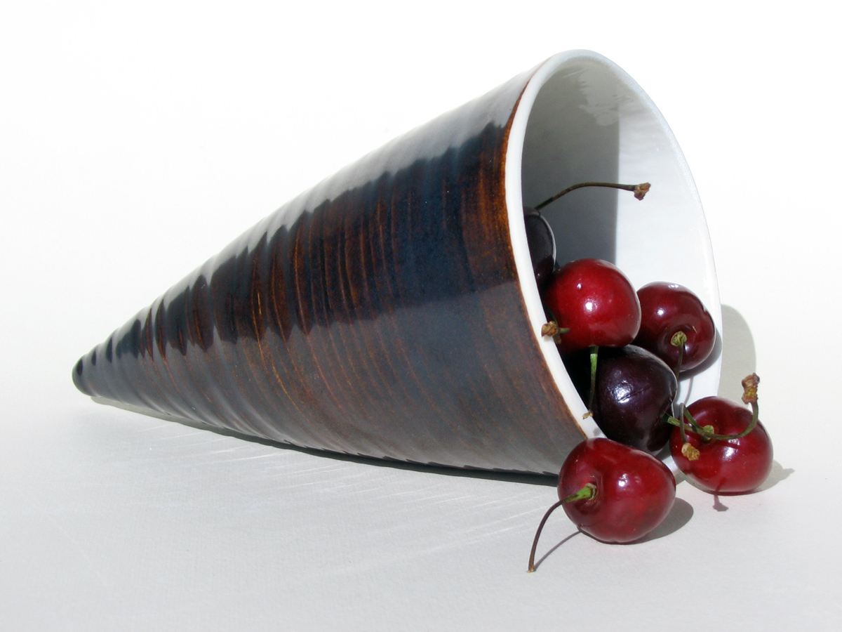 Recipe for finger food, porcelain, 2007 